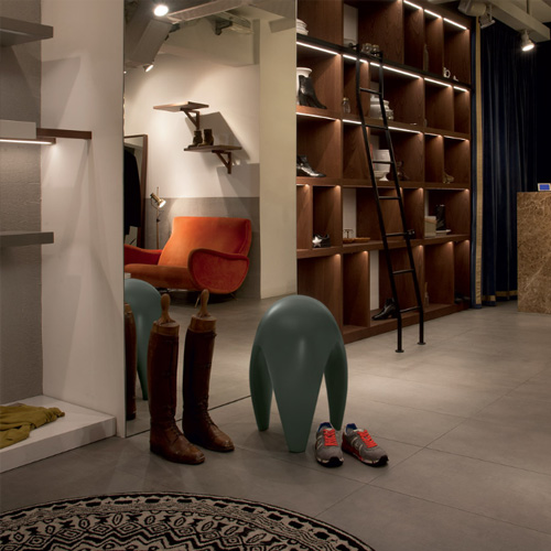 Artwork Moscardino Stool